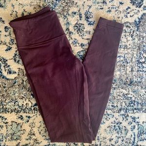 Lululemon Legging in Cassis